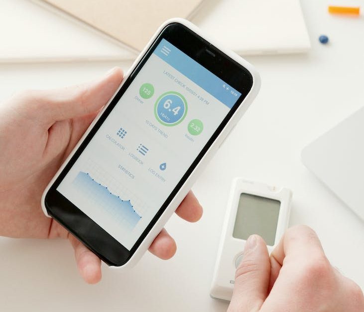 Como escolher e usar tecnologias avançadas para gerenciar a&nbsp;diabetes